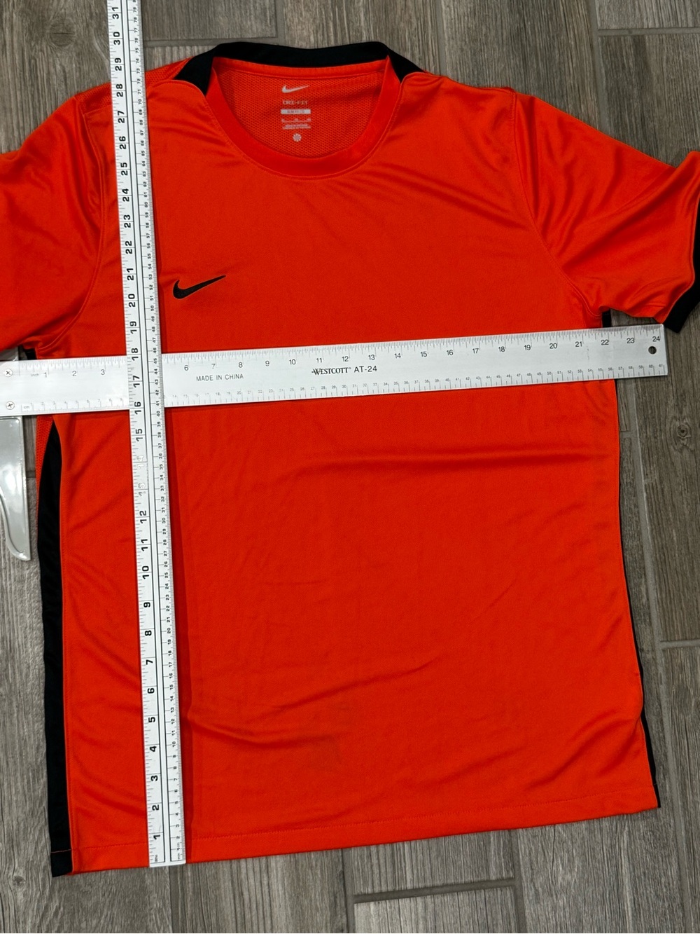 Nike Dri-Fit Men's XL Slim Fit Orange Mesh Running Soccer Jersey Shirt Training - Picture 3 of 4